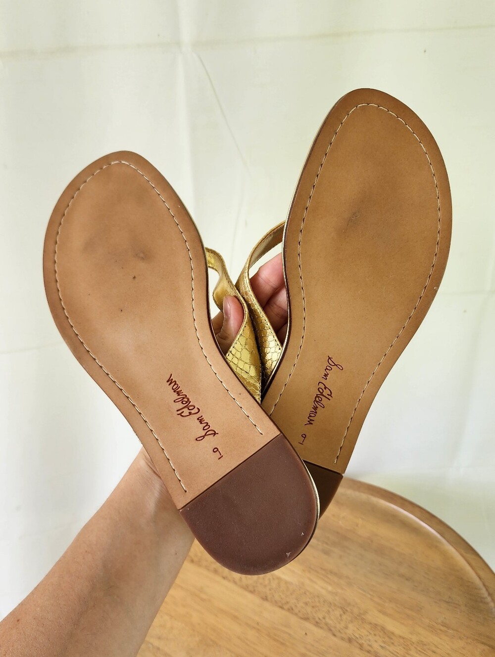 Sam Edelman Remi Gold Metallic Thong Sandals - Picture 8 of 10